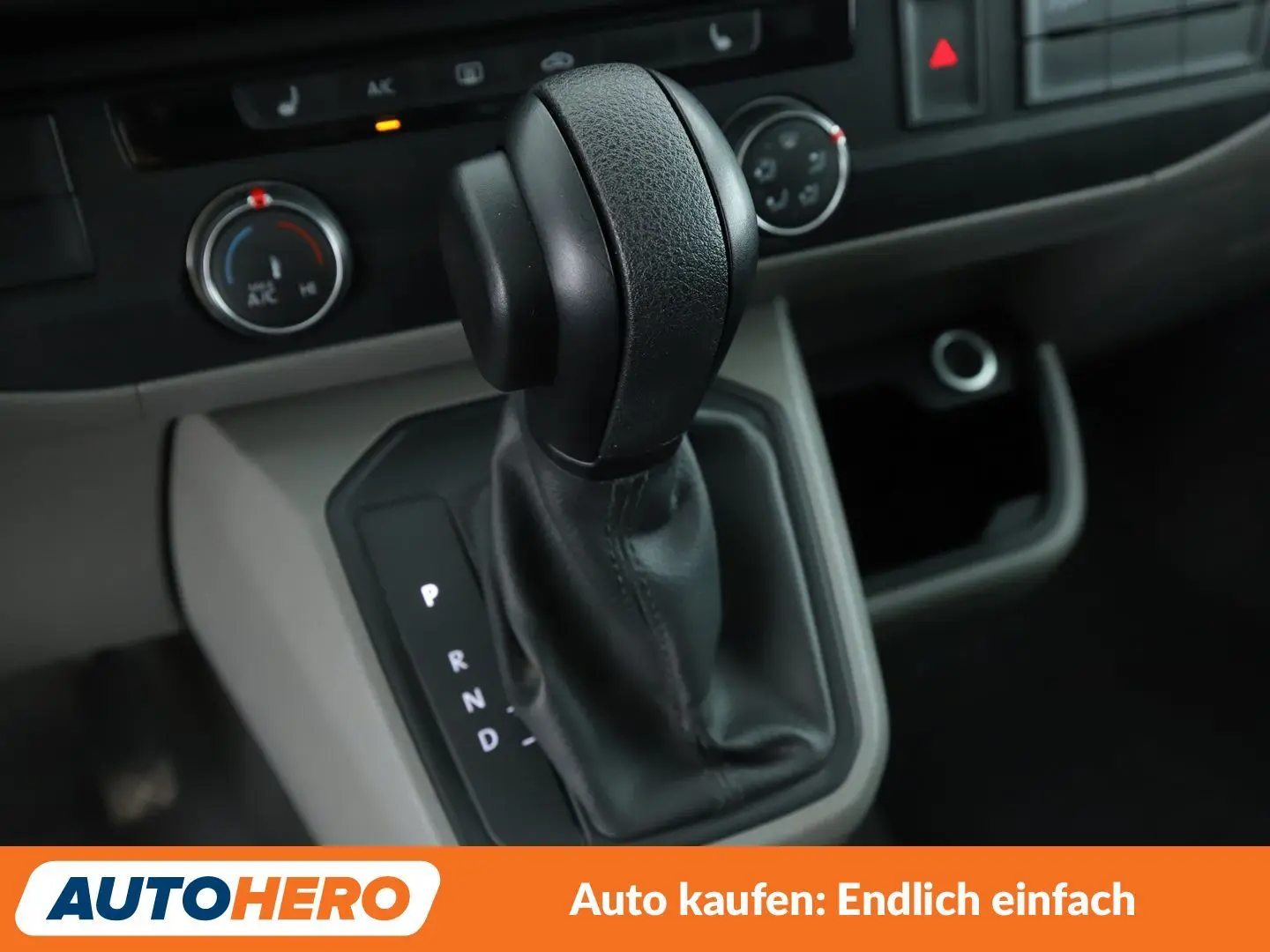 Volkswagen T6 Kombi 2.0 TDI lang FWD Aut.*NAV*PDC*SHZ*AHK*, миниатюра 21