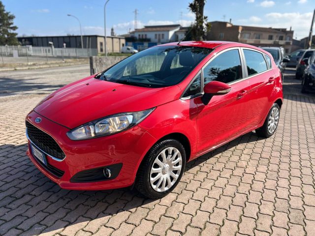 Ford Fiesta 1.4 5 porte Bz.- GPL Black & White E