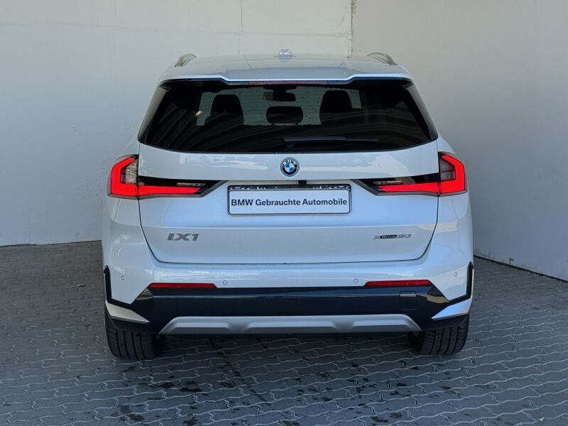 BMW iX1 xDrive30 xLine Navi.LED.AHK.ACC.360°.HuD foto 3