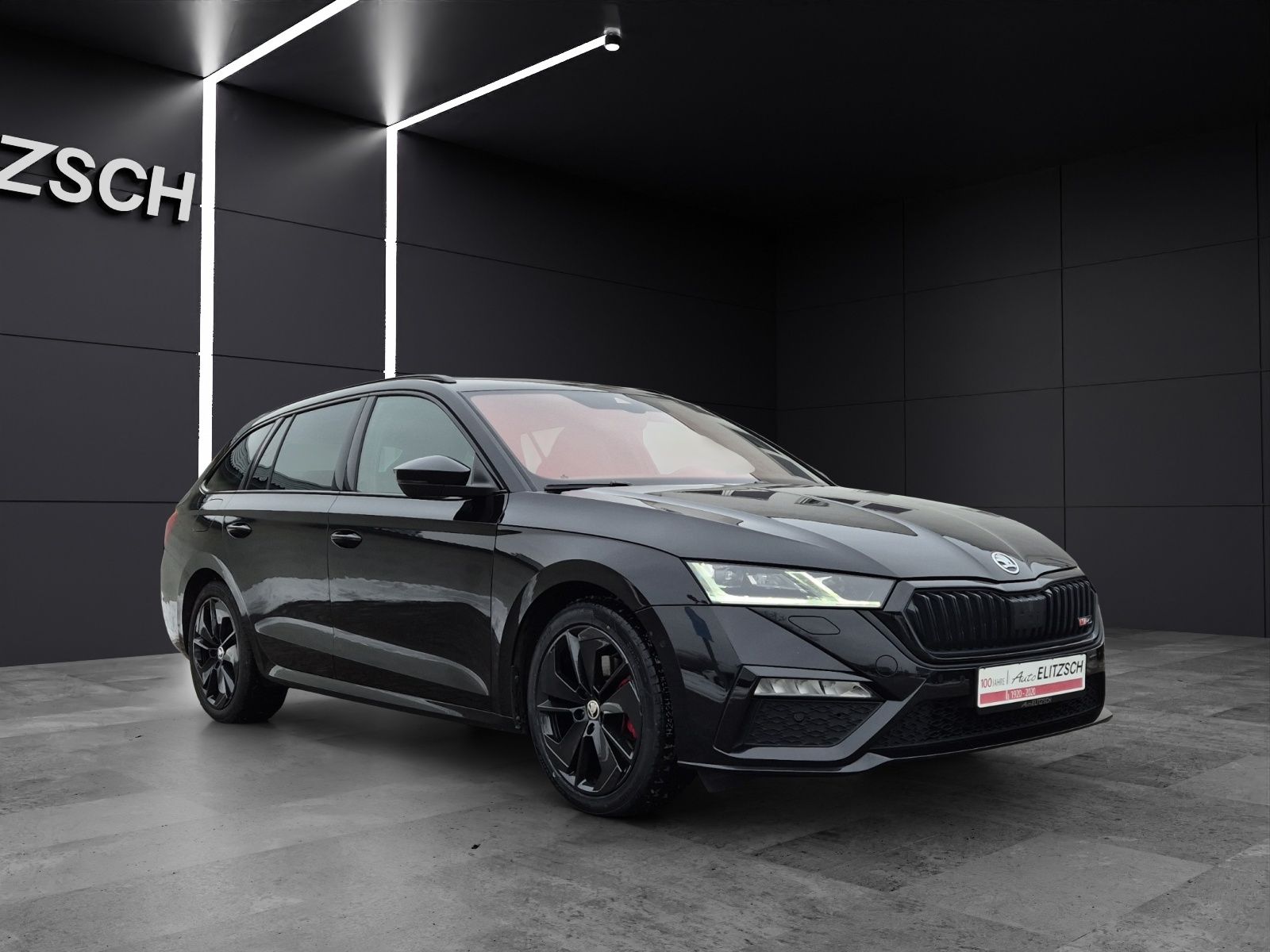 Fahrzeugabbildung SKODA Octavia Combi TDI RS DSG 4x4 Matri Navi AID HUD