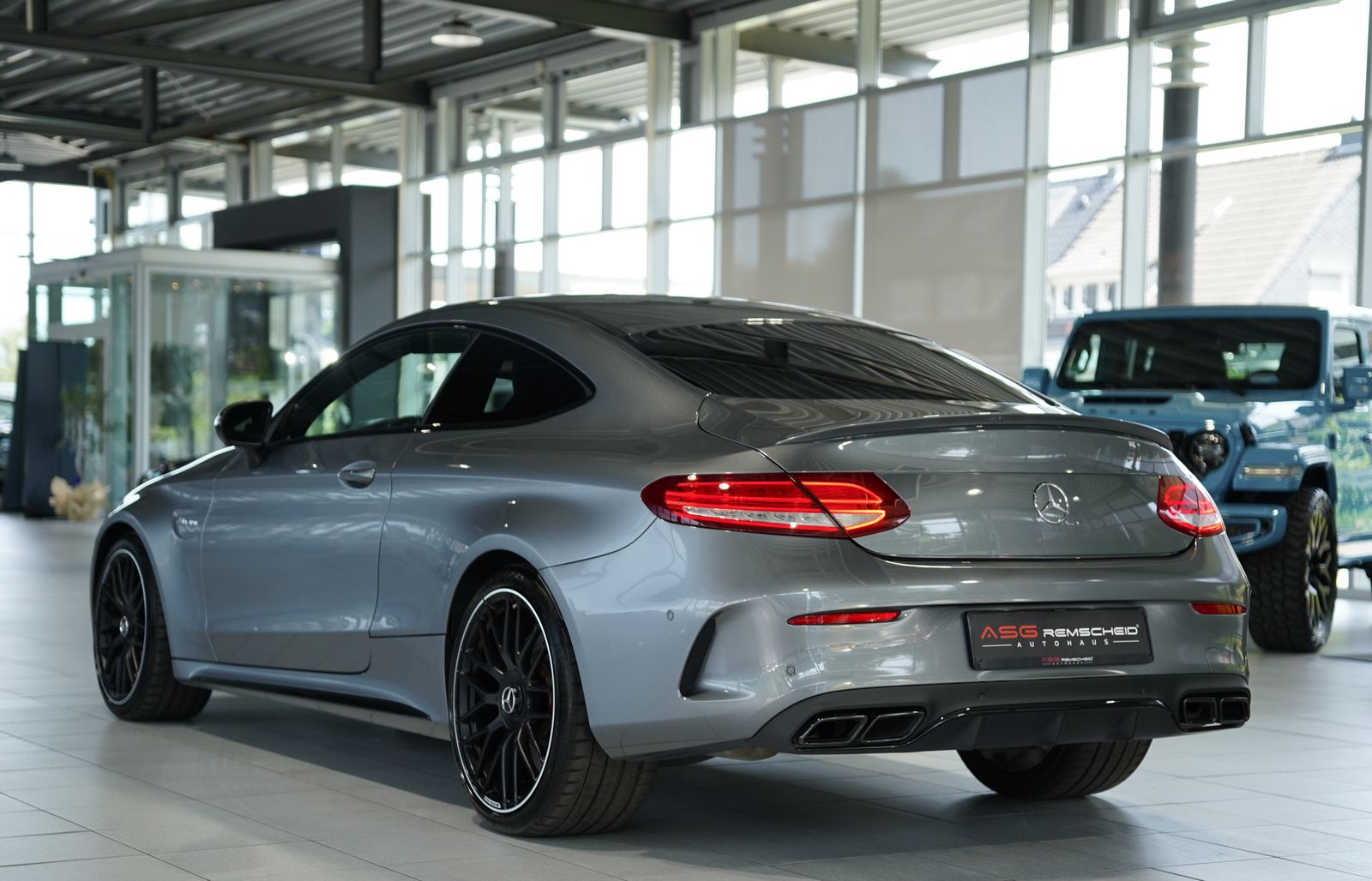 Mercedes Benz C 63 Amg