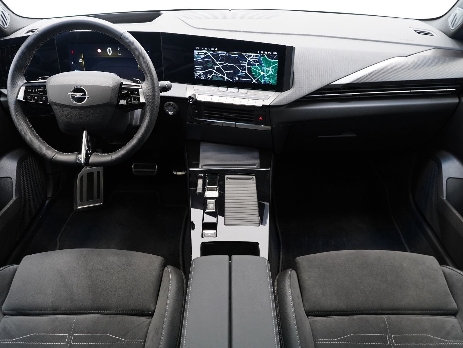 Fahrzeugabbildung Opel Astra L Lim. 5-trg. Ultimate INTELLILUX/PANORAMA