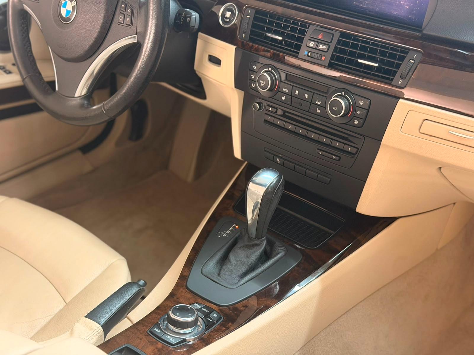 BMW 330d Cabrio *KEYLESS*XENON*NAVI*MEMORY*HIFI