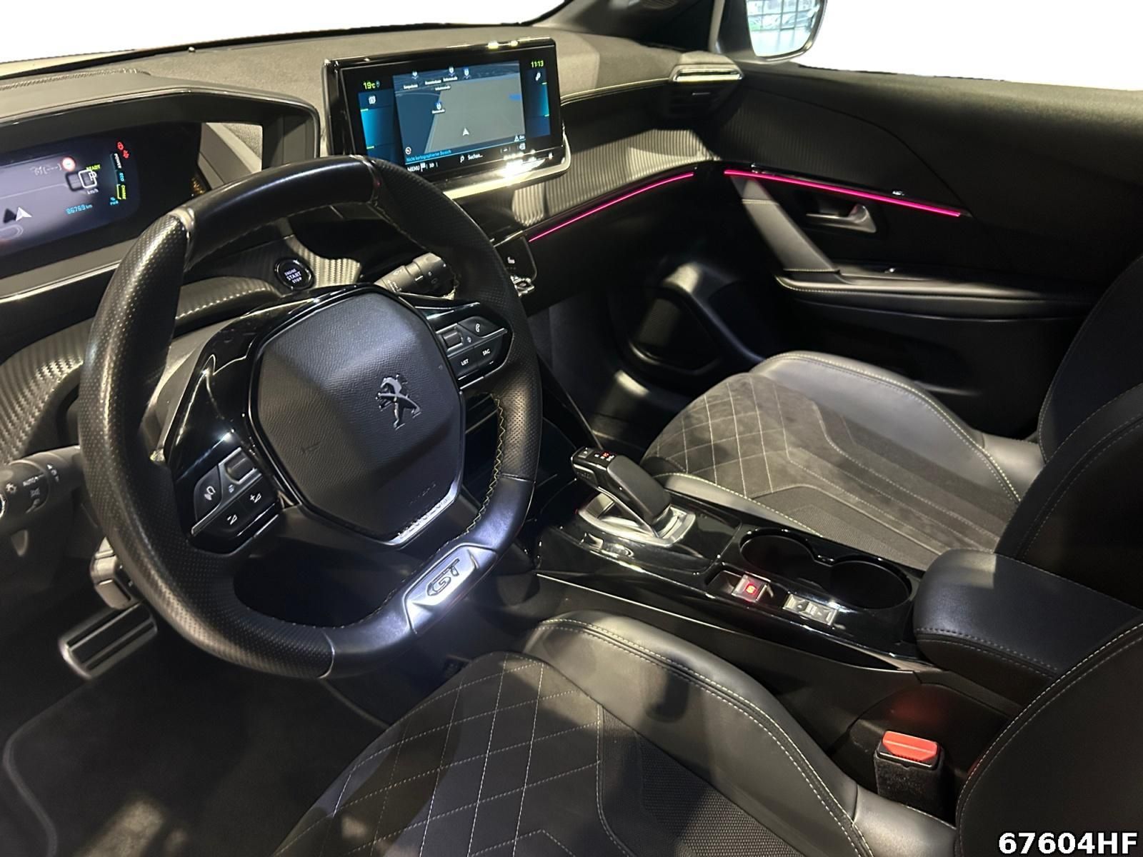 Fahrzeugabbildung Peugeot 208 GT +SHZ+CÆRPLAY+180KAMERA+TEMPOMAT