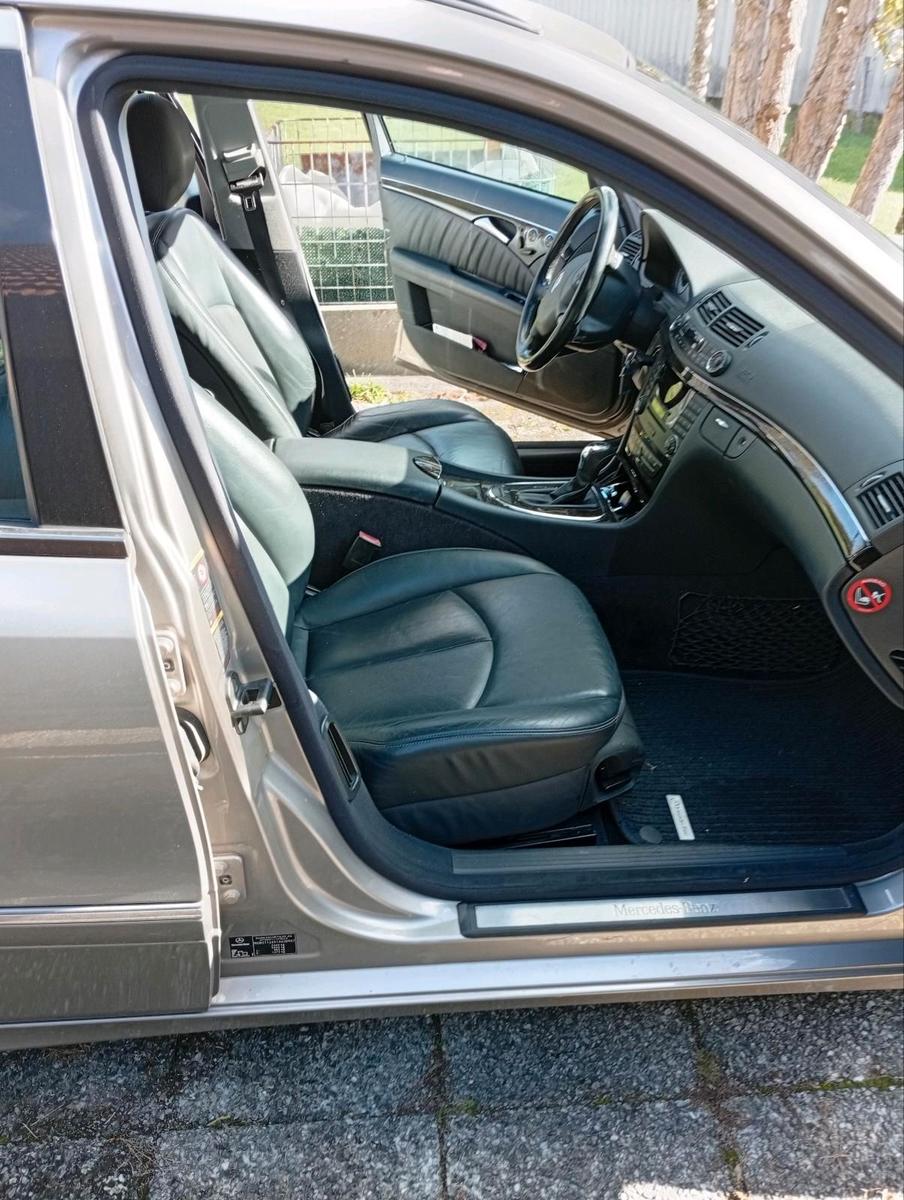 Mercedes-Benz E320 2004 — photo 6