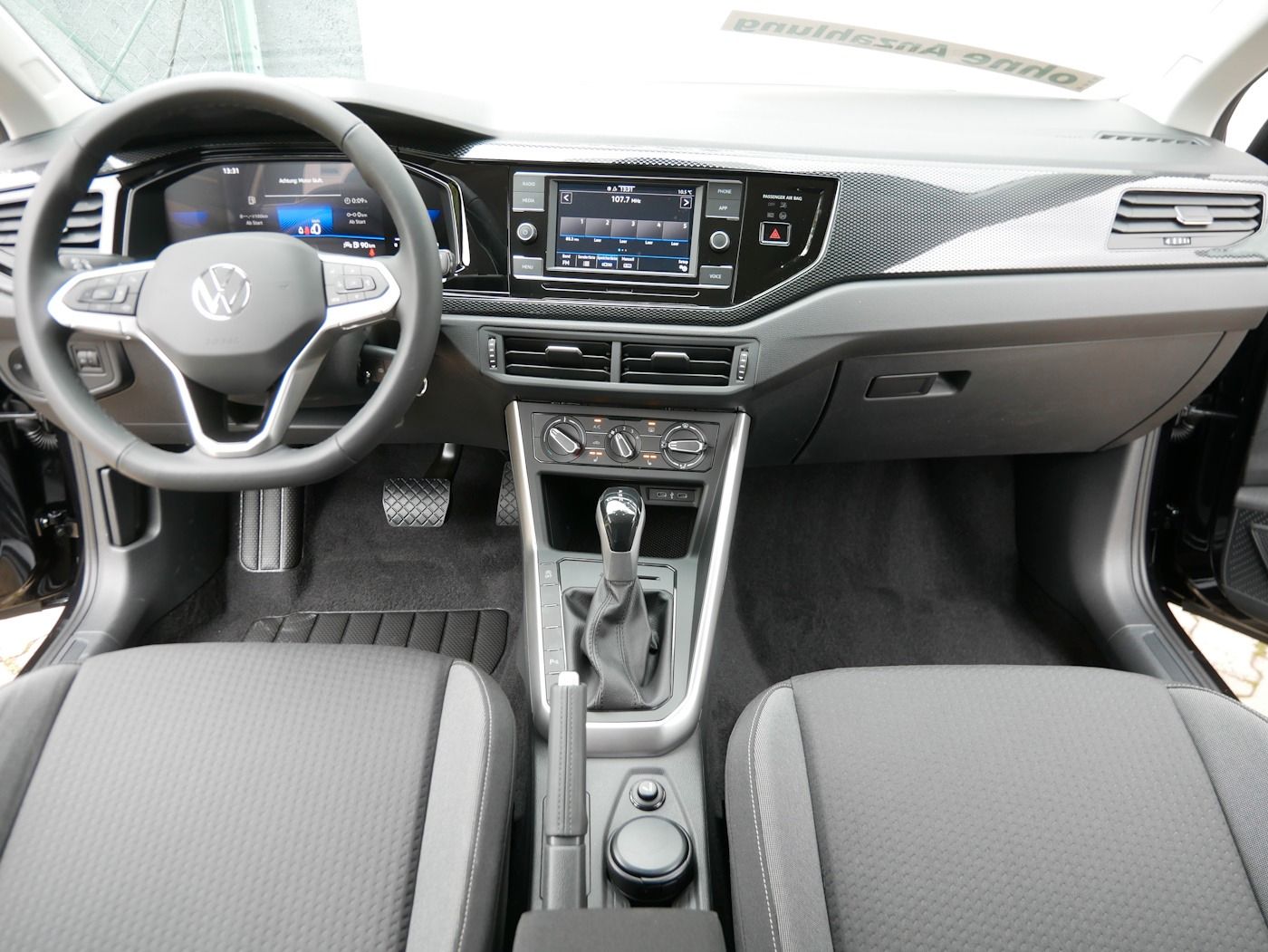 Fahrzeugabbildung Volkswagen Taigo 1.0 TSI Life DSG Kamera SHZ LED DAB Klima