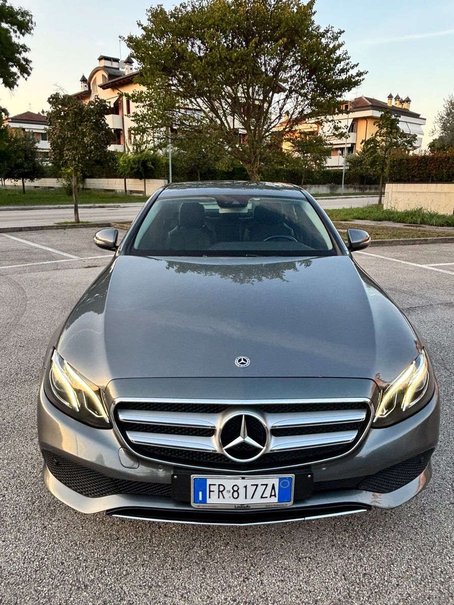 Mercedes-Benz Mercedes-benz E 220 Business Sport