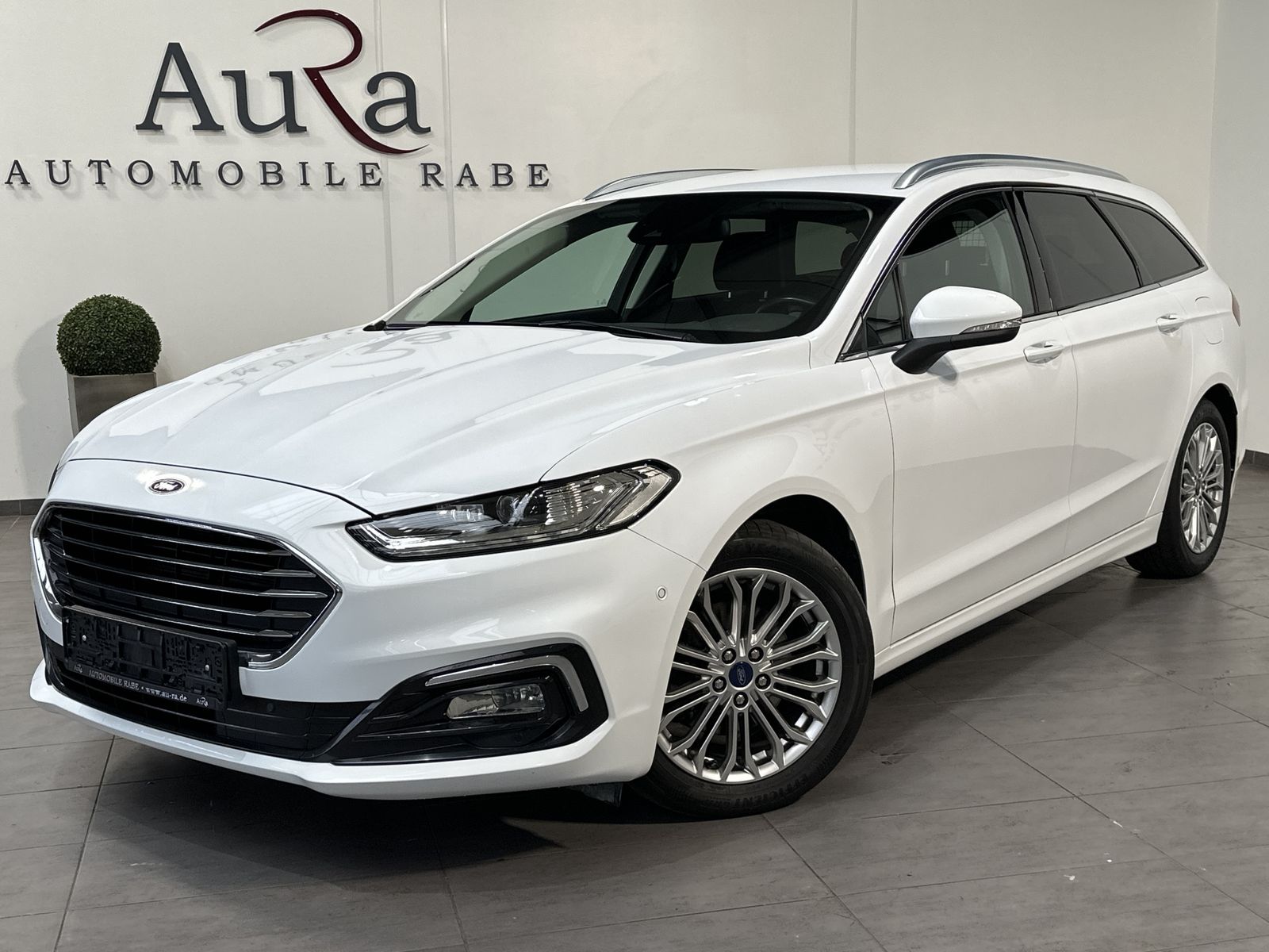 Fahrzeugabbildung Ford Mondeo Turnier 2.0 EB Aut.Titanium NAV+AHK+PP+VC