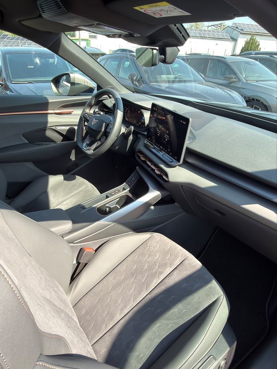 Иллюстрация автомобиля CUPRA Terramar 1.5 eTSIEDGE 360°SENN*19 "MEMORY*LED
