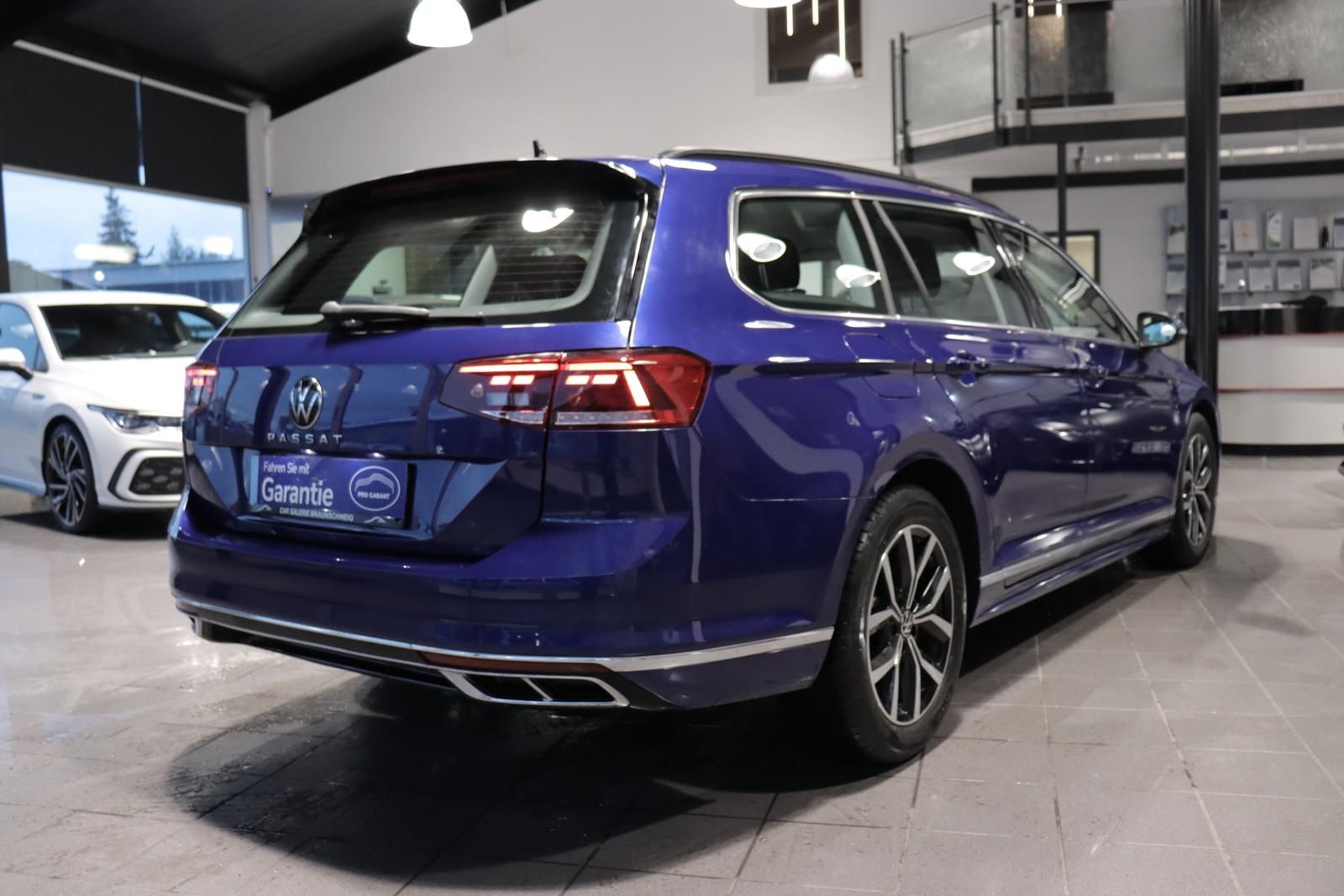 Volkswagen Passat Variant 2.0 TDI Business R-LINE NAVI ACC foto 3