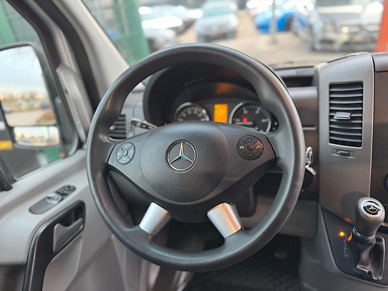 Fahrzeugabbildung Mercedes-Benz Sprinter II Kasten 319 CDI L2H3 *Bi-Xenon*19%*