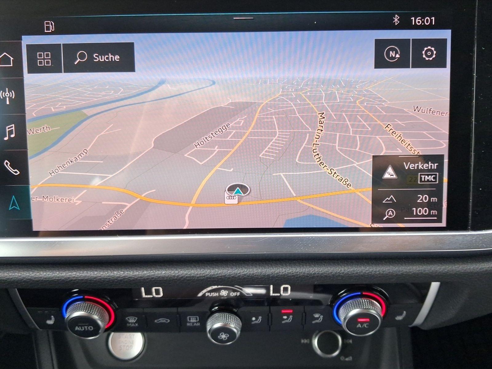 Audi Q3 45 TFSI Q AHK PANO MATRIX BuO NAVI+