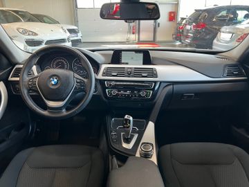 BMW 320d Touring Advantage *NAVI*LED*PDC*SHZ*