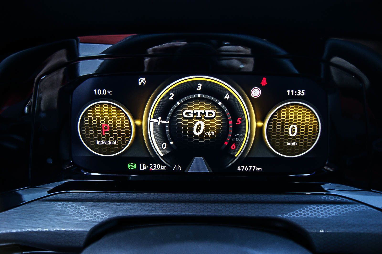 Fahrzeugabbildung Volkswagen Golf VIII GTD HARMAN-KARDON MATRIX STDHEZG ANHZV