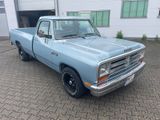 Dodge D150 V8 5,2L, 3 Gang Automatic - Oldtimer mit Benzin-Antrieb: Geländewagen