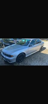 BMW E39 525D 1 Hand TÜV NEU!!! M Stosstang... - BMW 525 aus 2003: 525d
