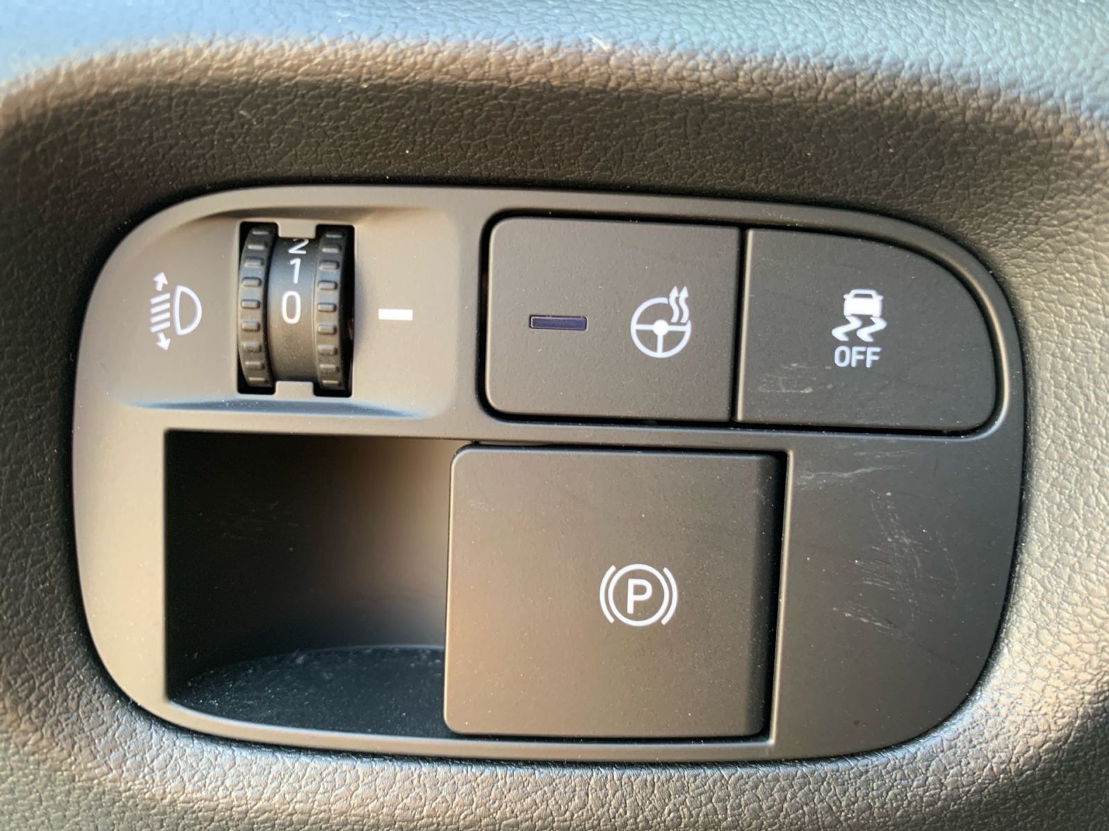 Fahrzeugabbildung Hyundai INSTER Trend Elektro 49 kWh Assistenz-Paket