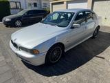 BMW 525i - M54 Facelift / 2. Hand / viele Neuteile  - BMW 525 in Bonn