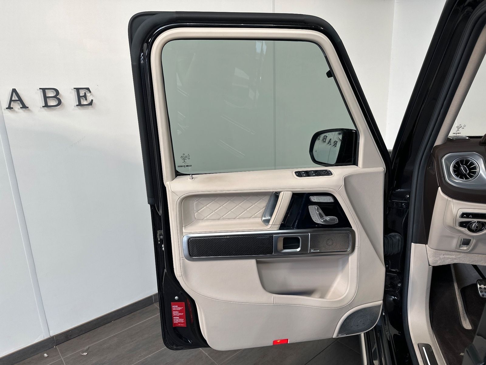 Fahrzeugabbildung Mercedes-Benz G 63 AMG DRIVER'S PACKAGE NAV+GLASDACH+AHK+ACC
