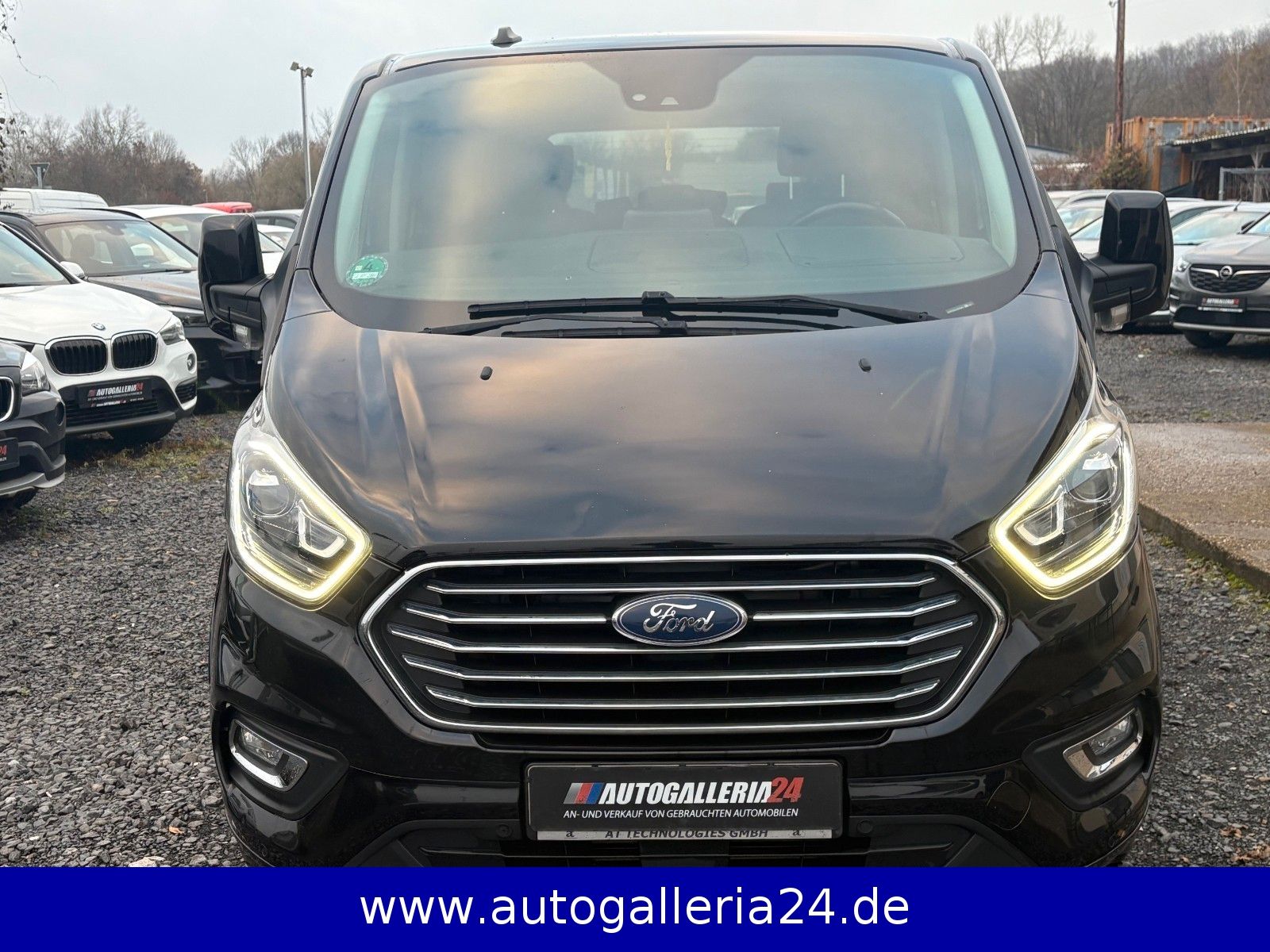 Fahrzeugabbildung Ford Tourneo Custom Aut. 320 L2 Tourneo Titanium Lede