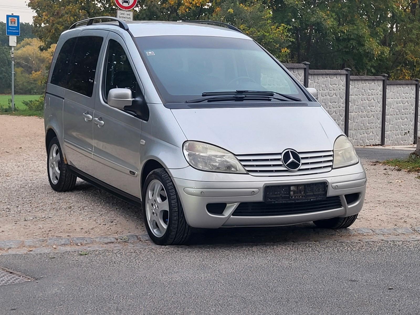 Mercedes-Benz Vaneo 2005 — rear view
