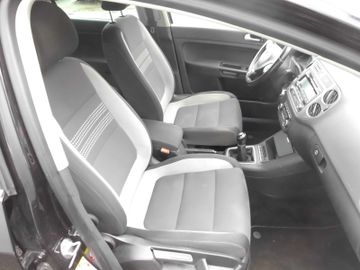 Volkswagen Golf - 10