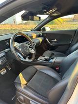 Mercedes-Benz CLA 200-Garantie-AMG line-Night Paket-Kamera - Mercedes-Benz CLA 200 aus 2019