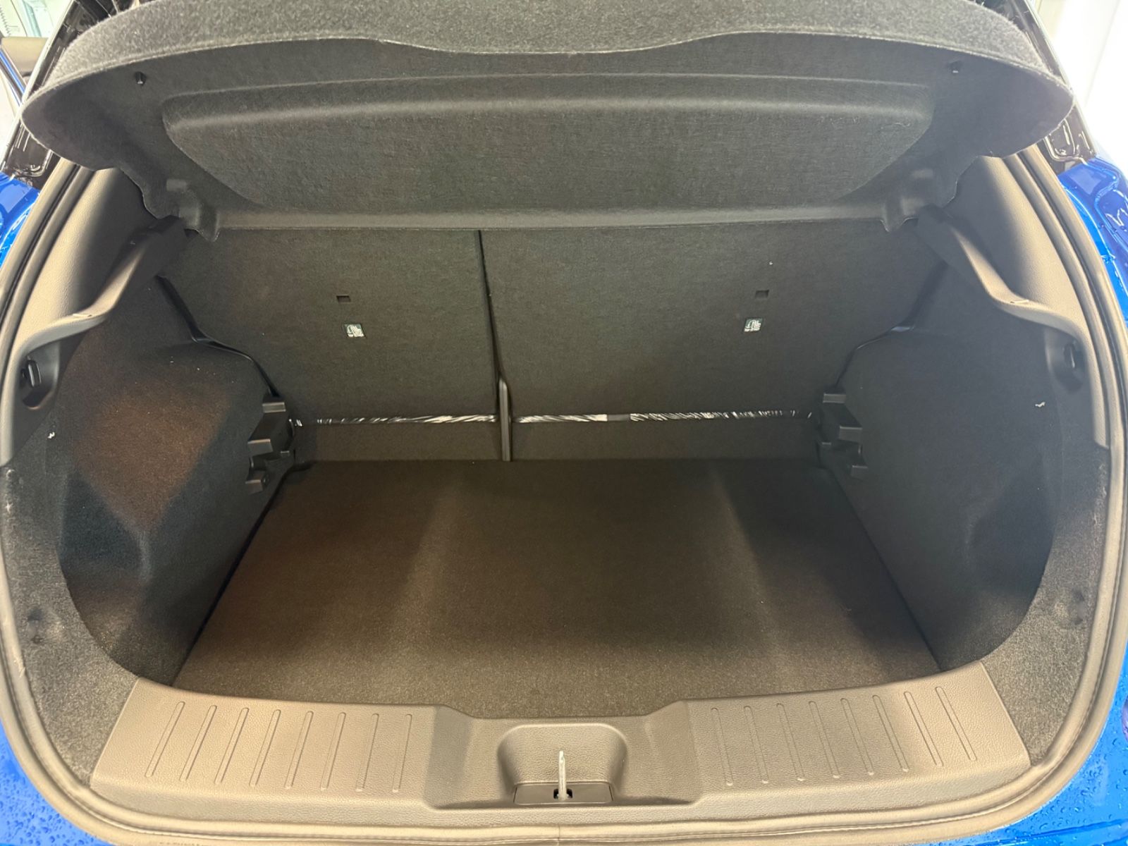 Fahrzeugabbildung Nissan Juke N-Connecta MT - Navi, Winter-P., Teilleder