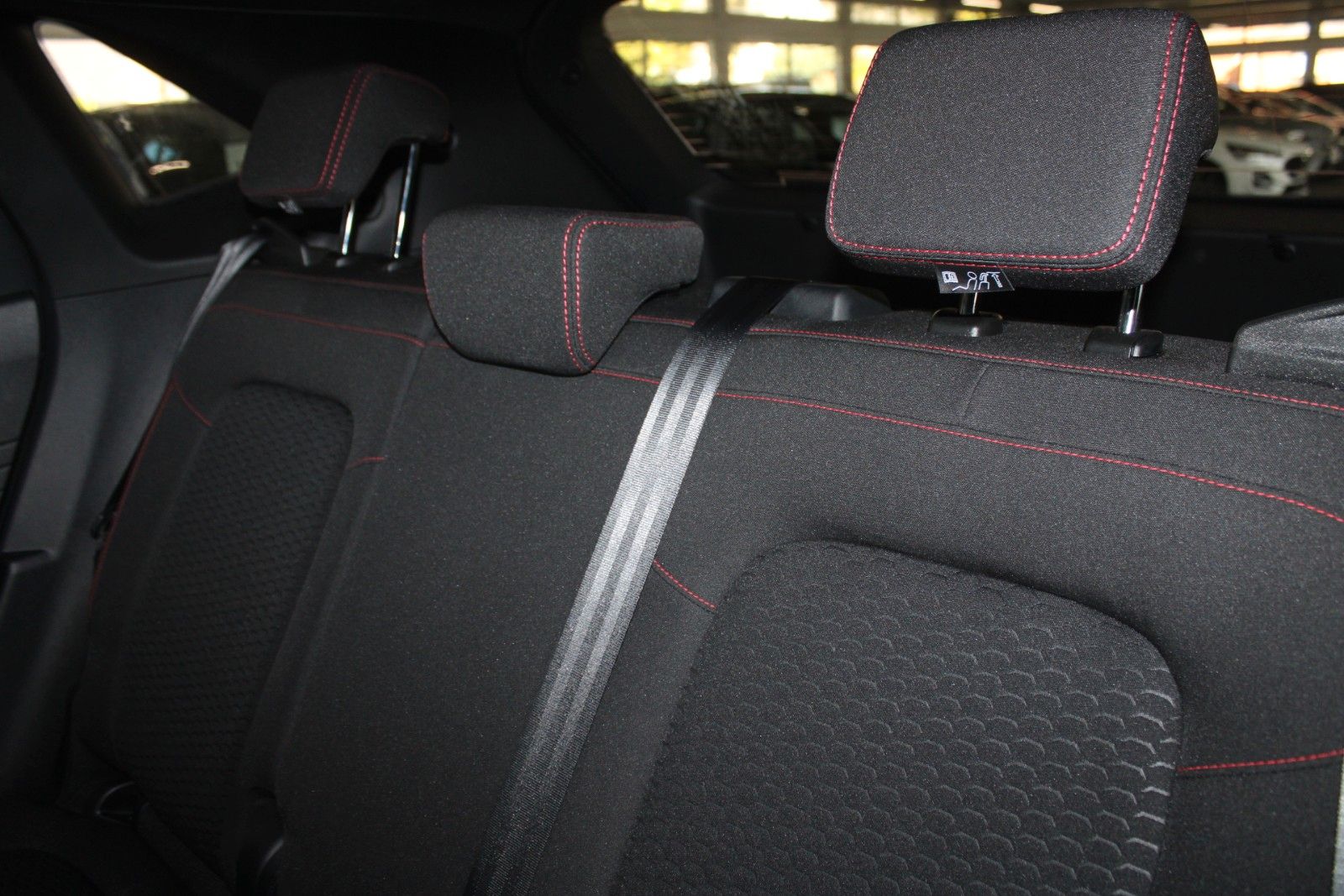Fahrzeugabbildung Ford Kuga PHEV ST-Line GJR LED Cam WinterPaket uvm