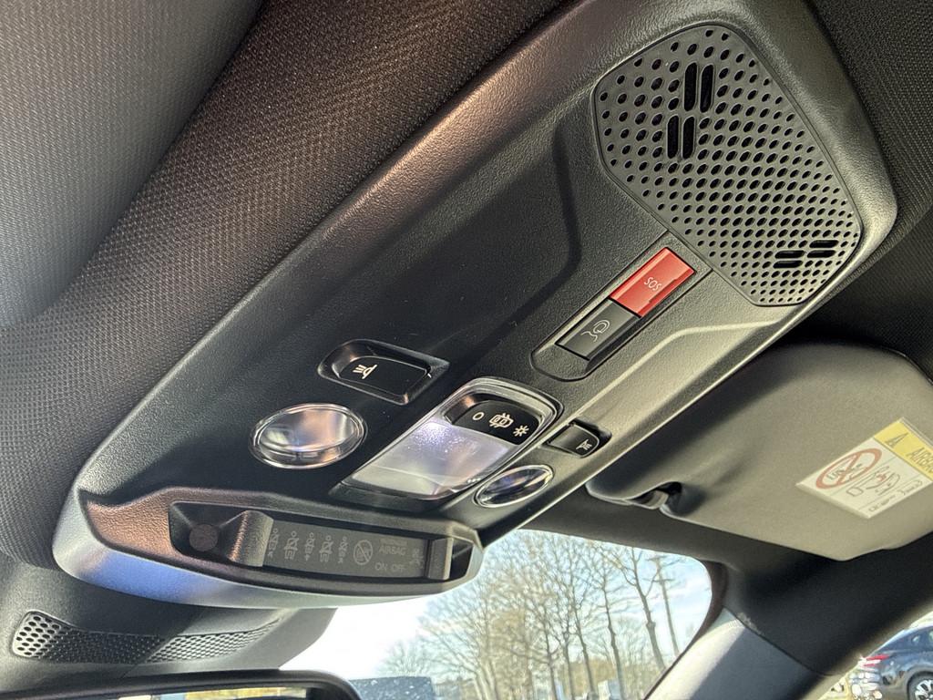 Peugeot 2008 ALLURE HYBRID 110 e-DSC6