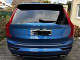 Volvo XC90 D5 AWD*R-Design*STHZ*360°*LUFT*AHK*7 - Volvo XC90 Gebrauchtwagen in Frankfurt