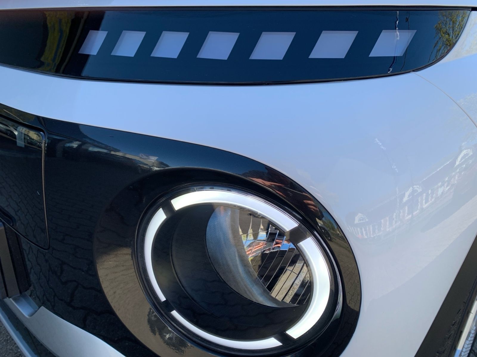 Fahrzeugabbildung Hyundai INSTER Select Elektro 49 kWh sofort verfügbar