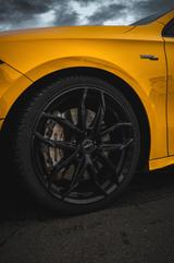 Mercedes-Benz EINZELSTÜCK A 35 AMG mit einzigartiger Vollausst - : V mit
