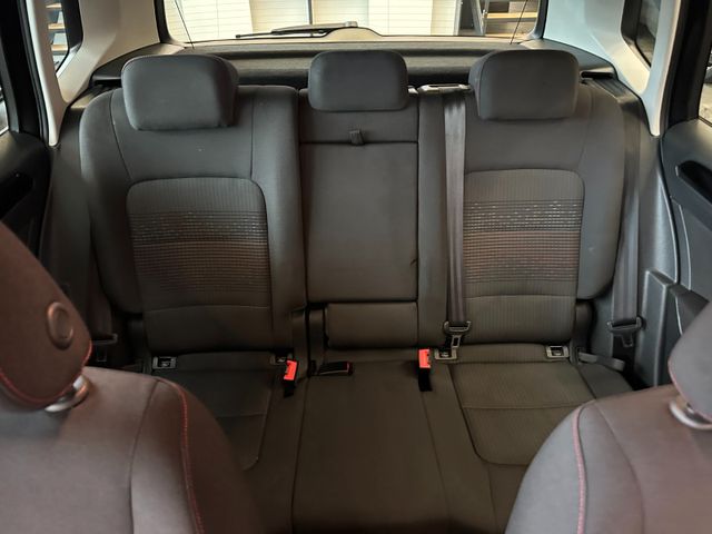 Volkswagen Golf *1-Hand*ACC*2-ZONEN*NAV*SitzHZ*