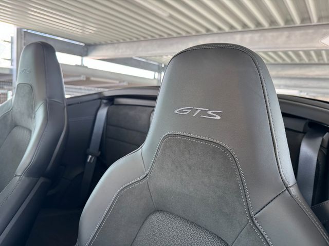 Porsche 992 GTS 4 Cabrio Facelift