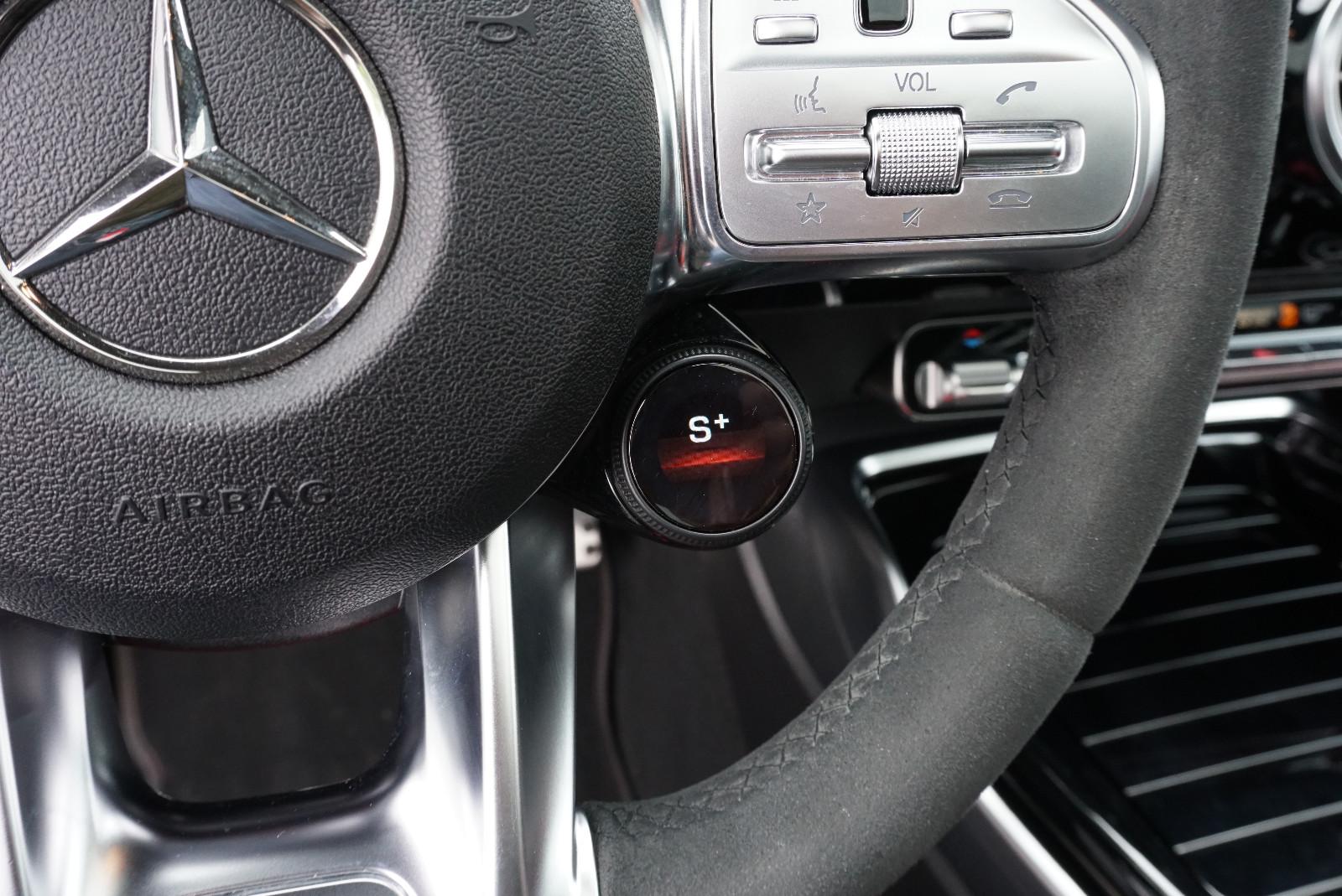 Mercedes-Benz CLA 35 AMG 4M Editio55 AERO PANO RFK Performance