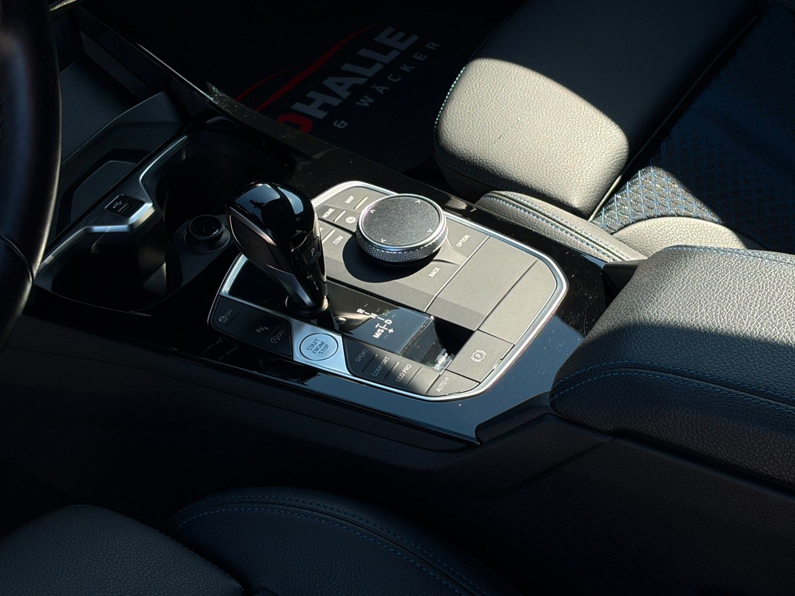 Fahrzeugabbildung BMW 118i M Sport Autom SHZ LHZ Hifi Amb Navi CarPlay