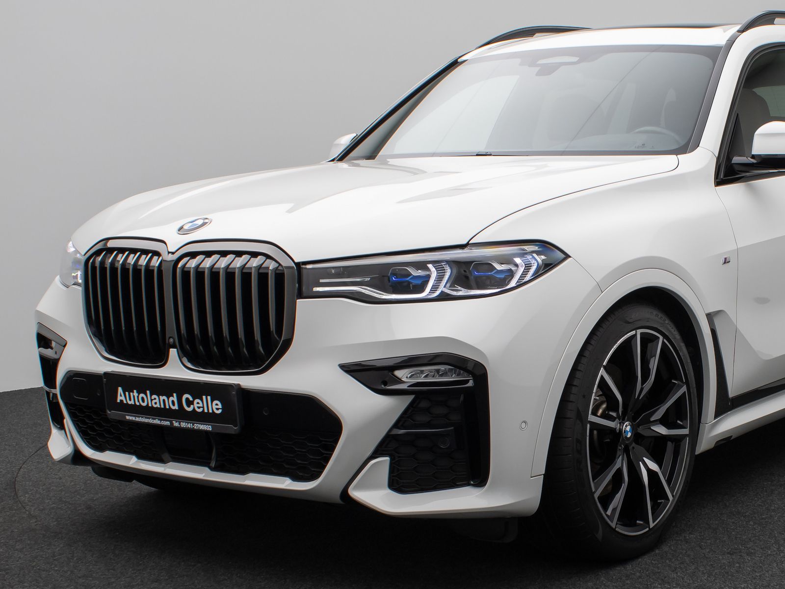 Fahrzeugabbildung BMW X7 xD40d M Sport 360°Laser DAB Individual 22Zoll