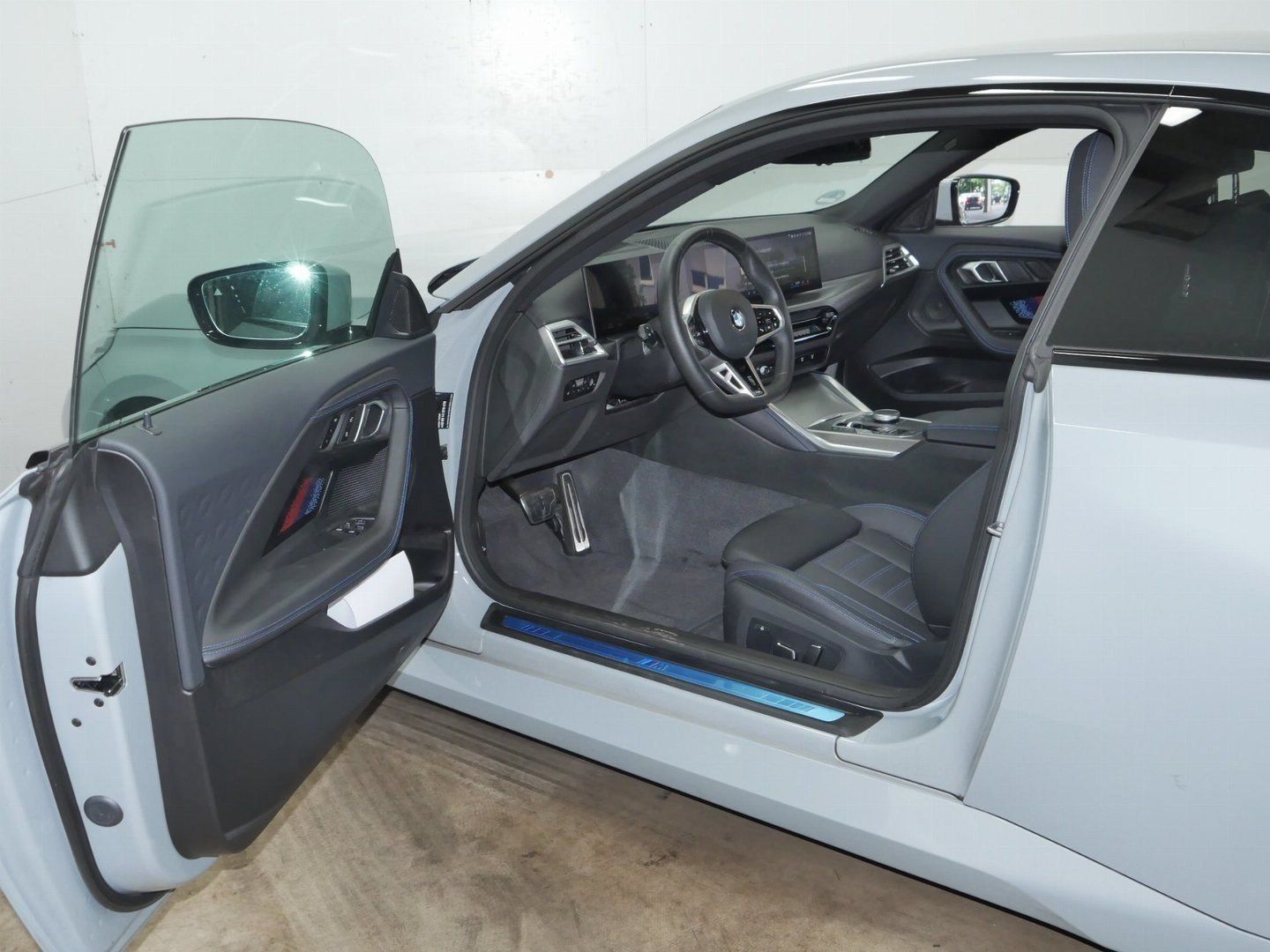 Fahrzeugabbildung BMW 230i Sitzverstellung elektrisch mit Memory | AHK
