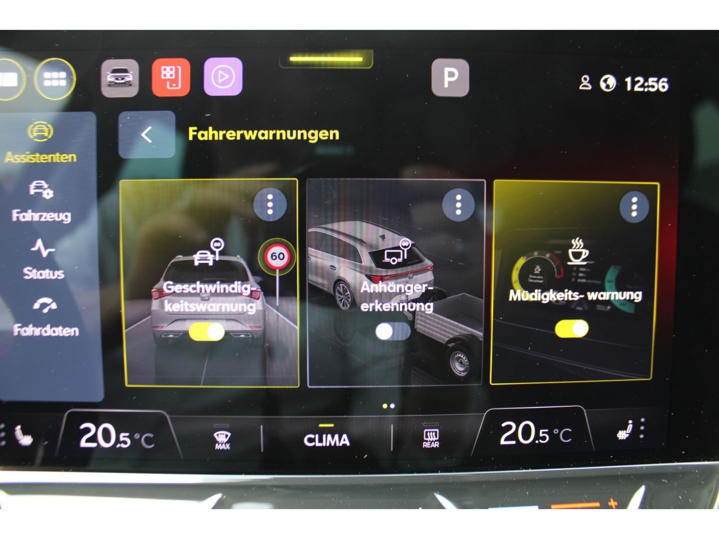 SEAT Leon 1.5 eTSI Sportstourer FR DSG ACC LED AHK RF - Image 23
