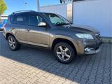 Toyota RAV 4 2,2-l-D-4D 4x4 Executive Automatik Exe... - gebrauchte Toyota RAV 4 aus dem Jahr 2012