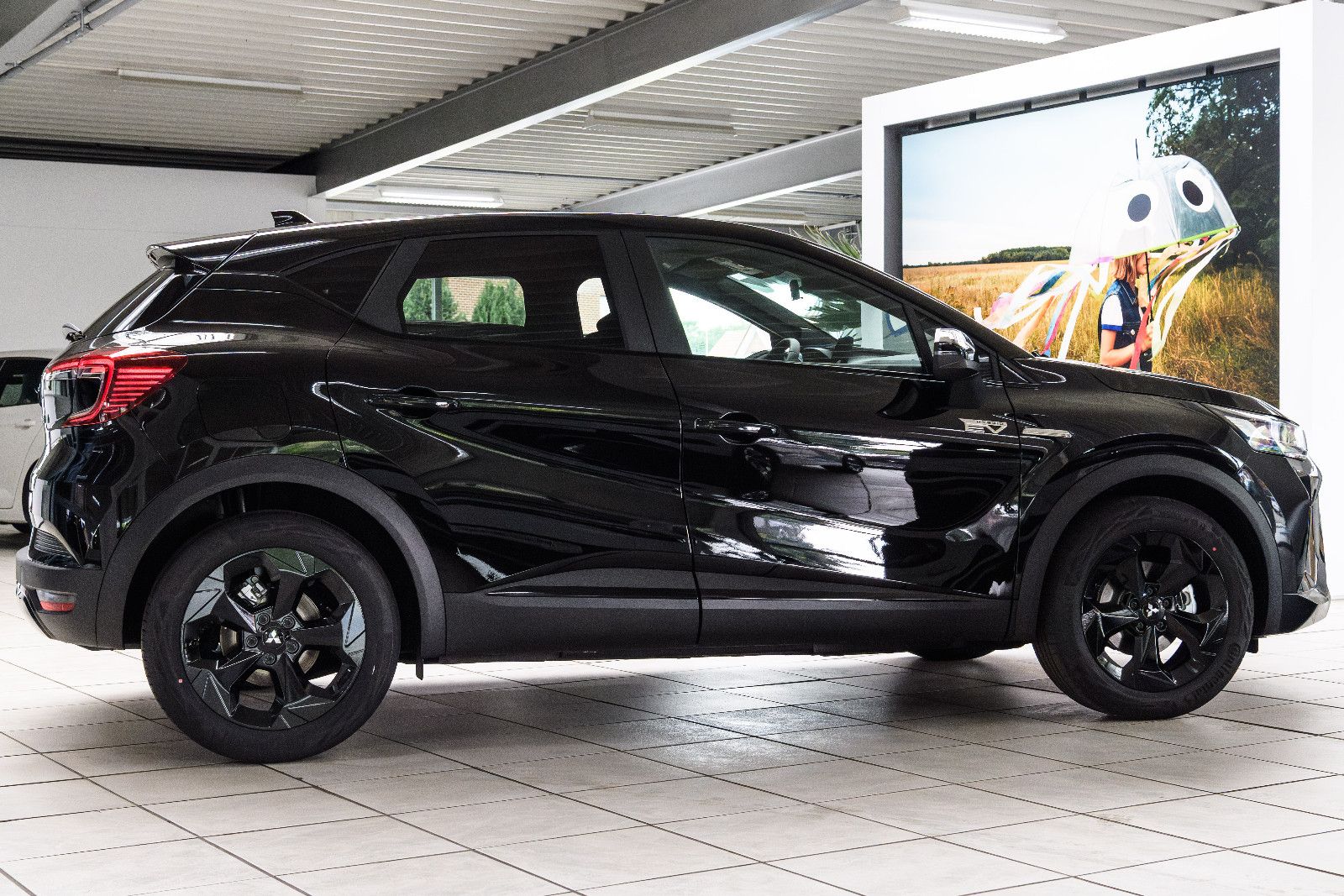 Fahrzeugabbildung Mitsubishi Diamant PLUS Black  Edition 1.8 HEV  +LED +
