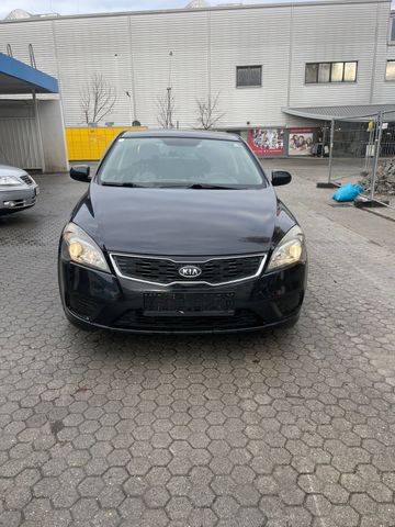 Kia cee'd / Ceed 1.6 CRDi 115PS