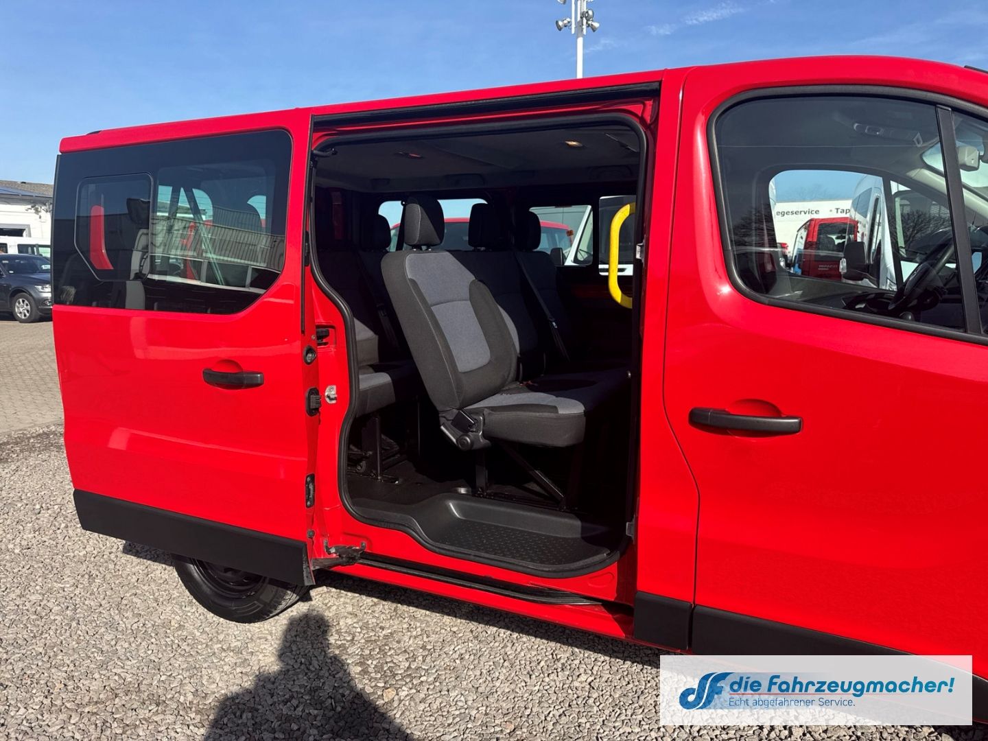 Fahrzeugabbildung Opel Vivaro B Kombi  L1H1 2,7t 1.6 CDTI *G8105 KLIMA