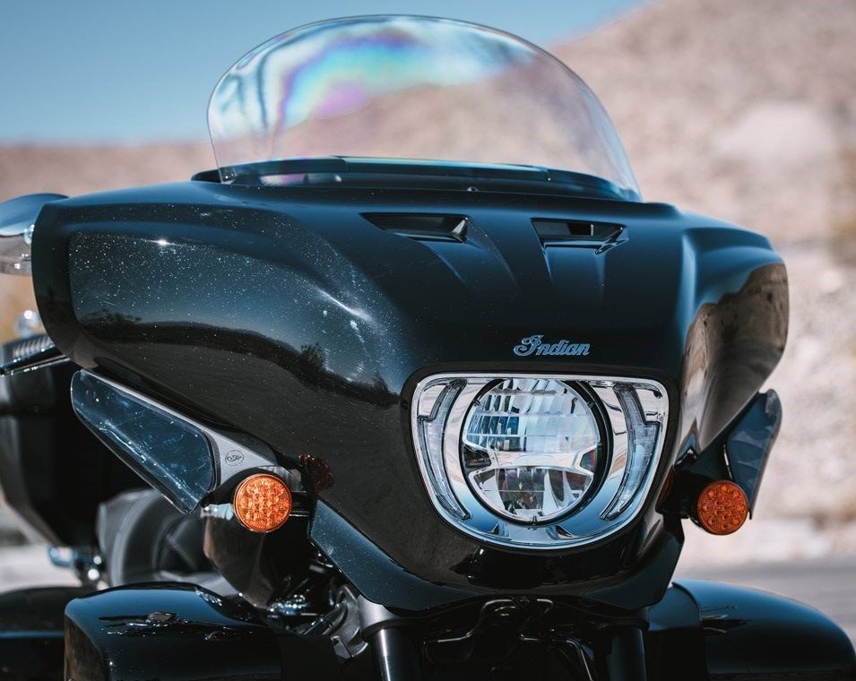 Fahrzeugabbildung Indian Roadmaster Powerplus Dark Horse with 112