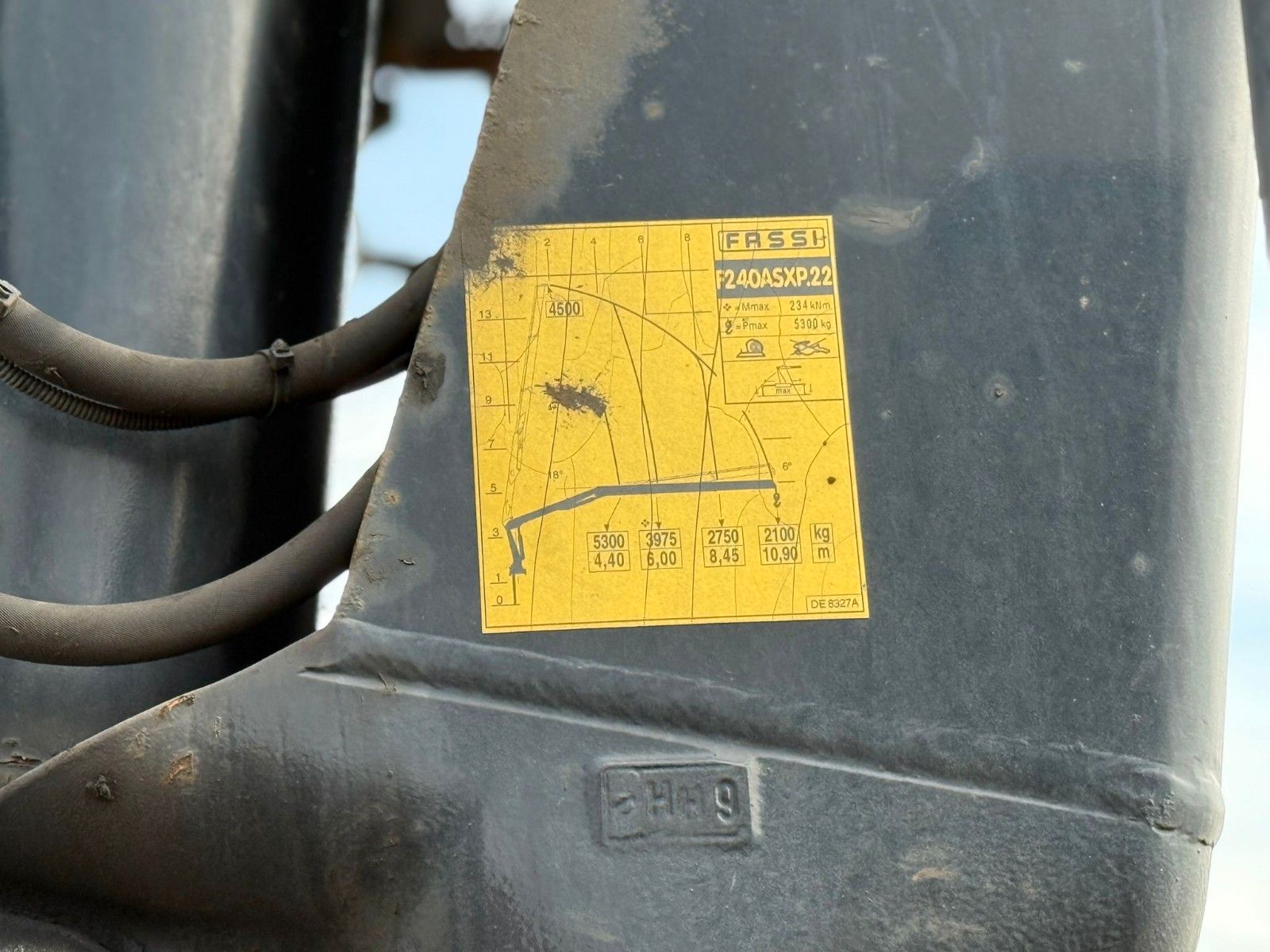 Fahrzeugabbildung MAN TGX 18.460 4x2 SAHN 3.Achs Auflieger Fassi  F240