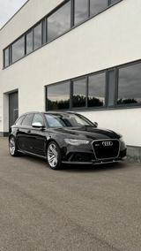 Audi RS6 1.Hand Scheckh. 305kmh Keramik Bose Individu