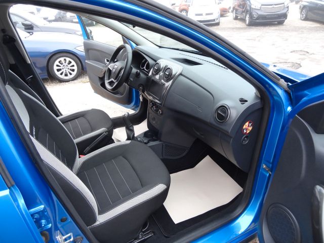 Fahrzeugabbildung Dacia Sandero II Stepway Prestige/1.Hd/Navi/PDC/87TKM/
