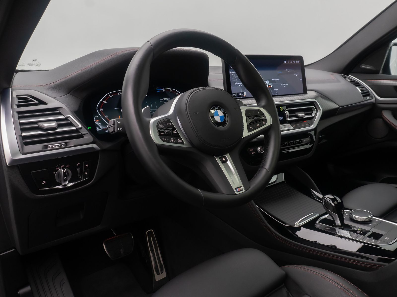Fahrzeugabbildung BMW X4 xD20d M Sport Panorama HUD H/K DAB Laser AHK