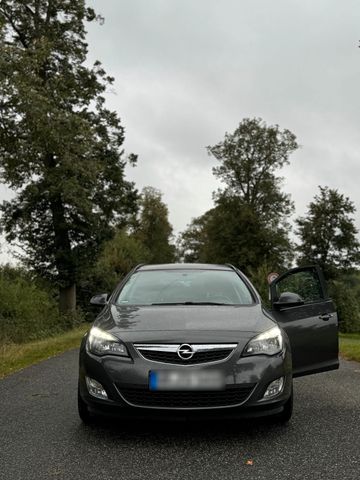 Opel OPEL ASTRA J SPORT TOURER 1.7 ECO / NEU ZA...